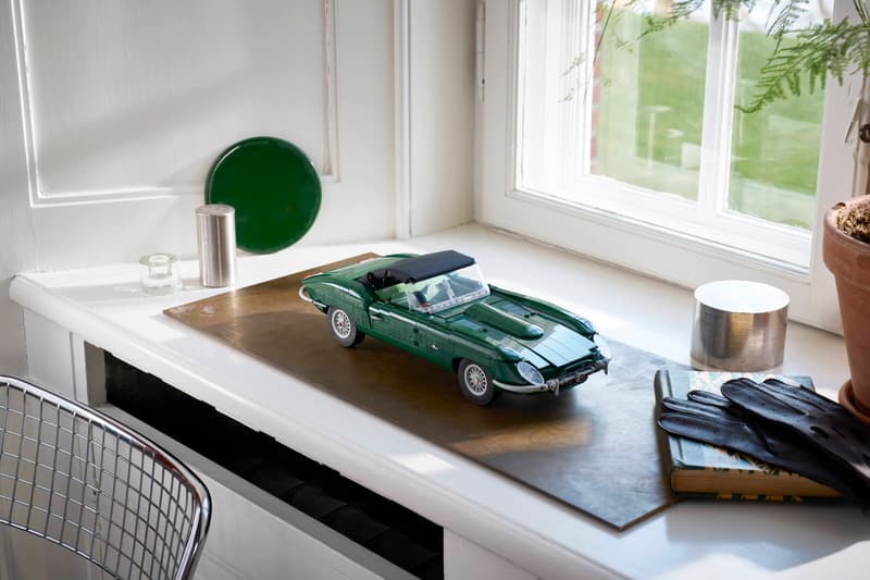 LEGO® Icons 11381 Jaguar E-Type