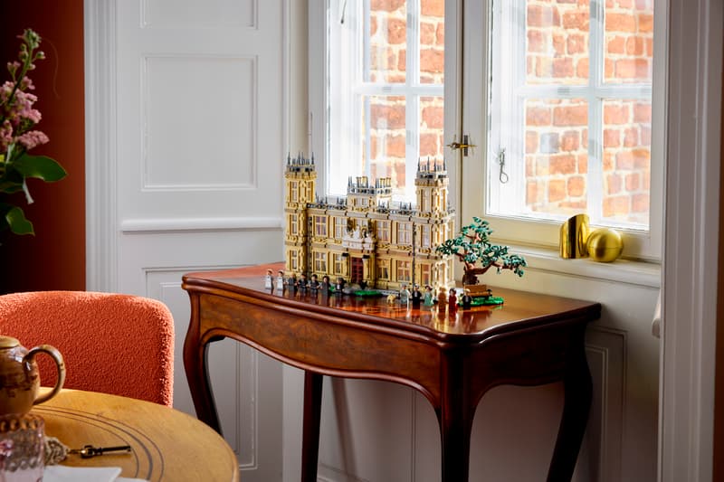 LEGO Ideas 21373 Downton Abbey