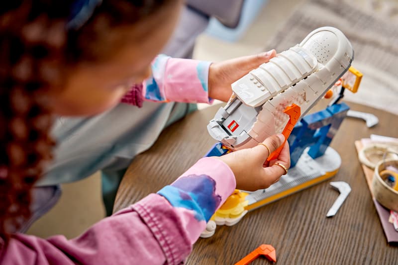 LEGO® 43026 Nike Air Force 1 x LEGO®