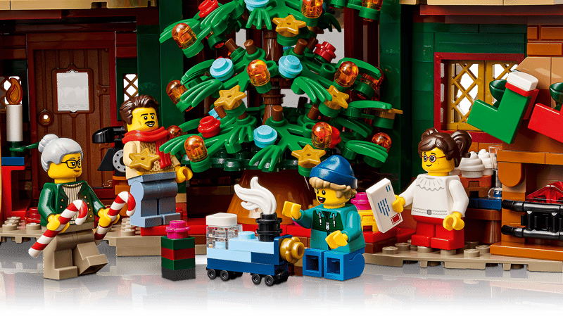 LEGO® Icons 11387 Vianočný domček