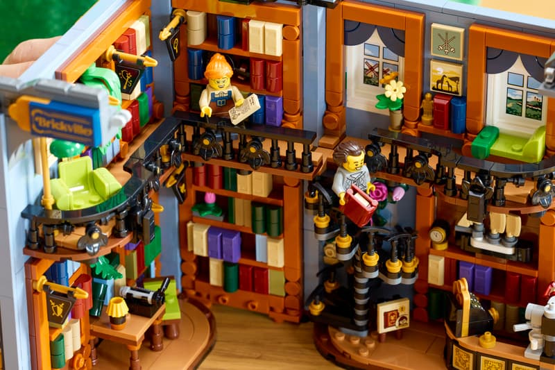 LEGO® Icons 11379 Knižná zarážka: Kníhkupectvo