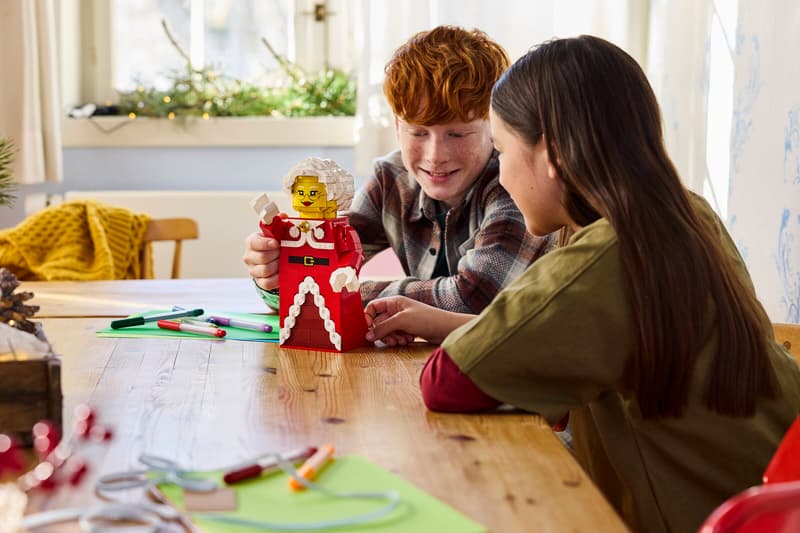LEGO 40875 Zväčšená minifigúrka pani Clausovej