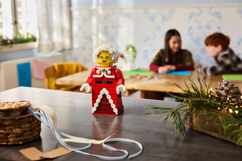 LEGO 40875 Zväčšená minifigúrka pani Clausovej