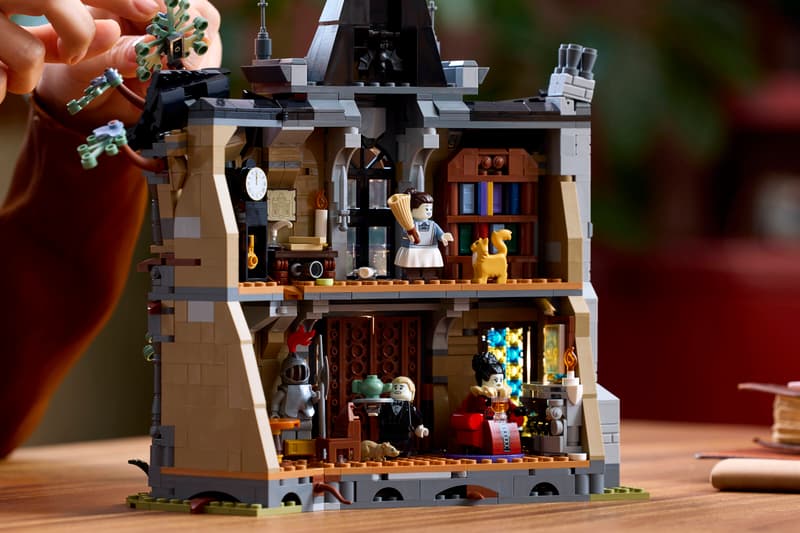 LEGO® Icons 11383 Sídlo starostky