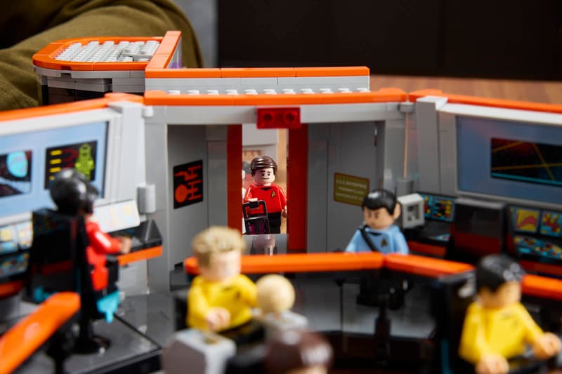 LEGO® Icons 11385 Kapitánsky mostík Star Trek: U.S.S. Enterprise NCC-1701