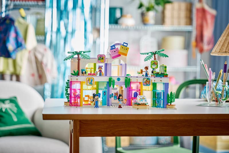 LEGO Friends 42719 Nákupné centrum v mestečku Heartlake